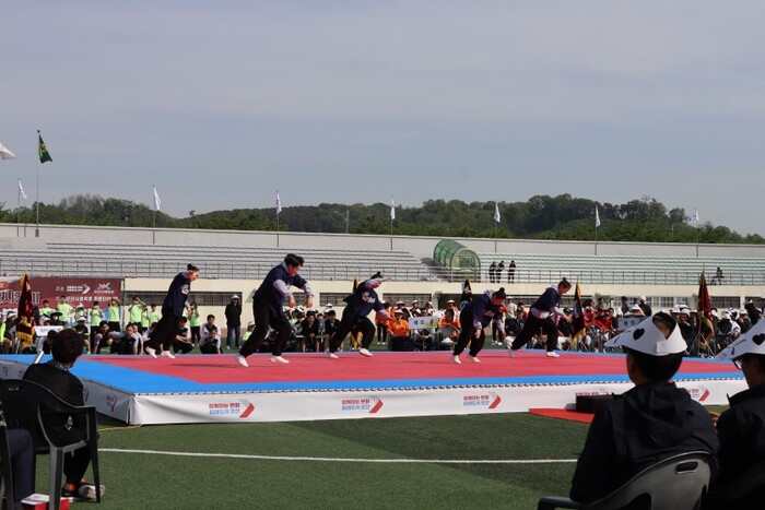 4212df18ecd611440a068d71d54c4647_1767575707_0023.jpg 4212df18ecd611440a068d71d54c4647_1767575707_0023.jpg